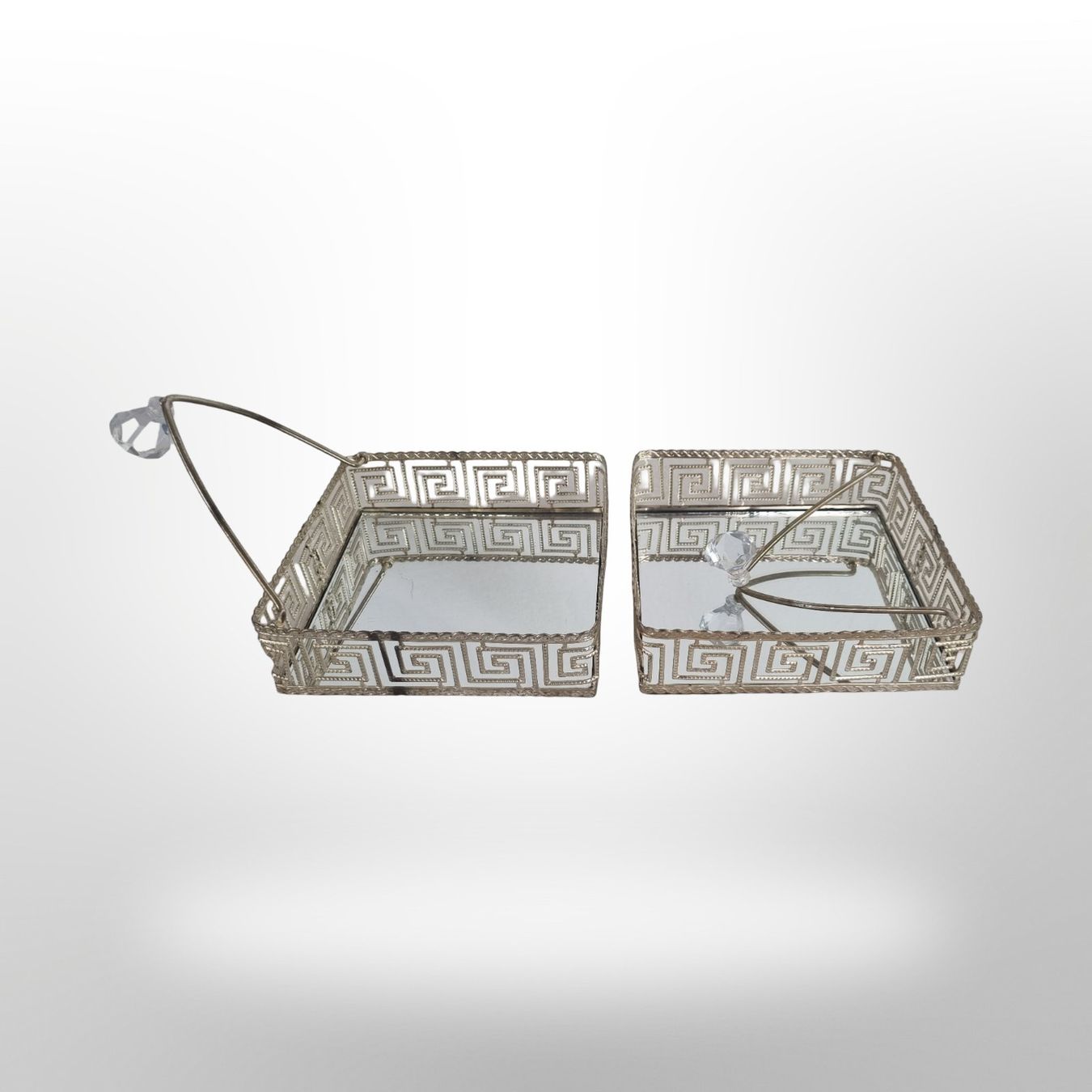 Supporti a parete: Serviettenhalter mit Spiegelboden, 2er-Set – Usato da Wangen b. Olten venduto da Restwert_Wangen