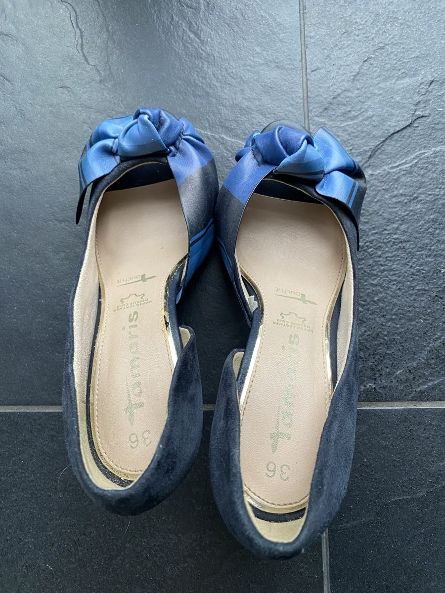 Tamaris Scarpe da donna: Suede open toe pumps – Nuovo (secondo la descrizione) da Zug venduto da kse_w9mn 5