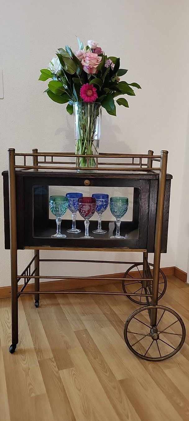 Tutte le decorazioni: Retro Barwagen/Servierwagen mit Glas – Usato da Zullwil venduto da Gizzi4 1