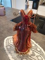 Dekorativer Schmuckständer, Vintage Kleid,