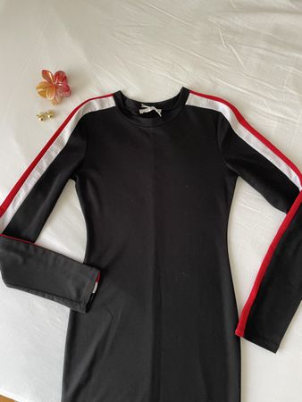 Robe ZARA noire avec rayures