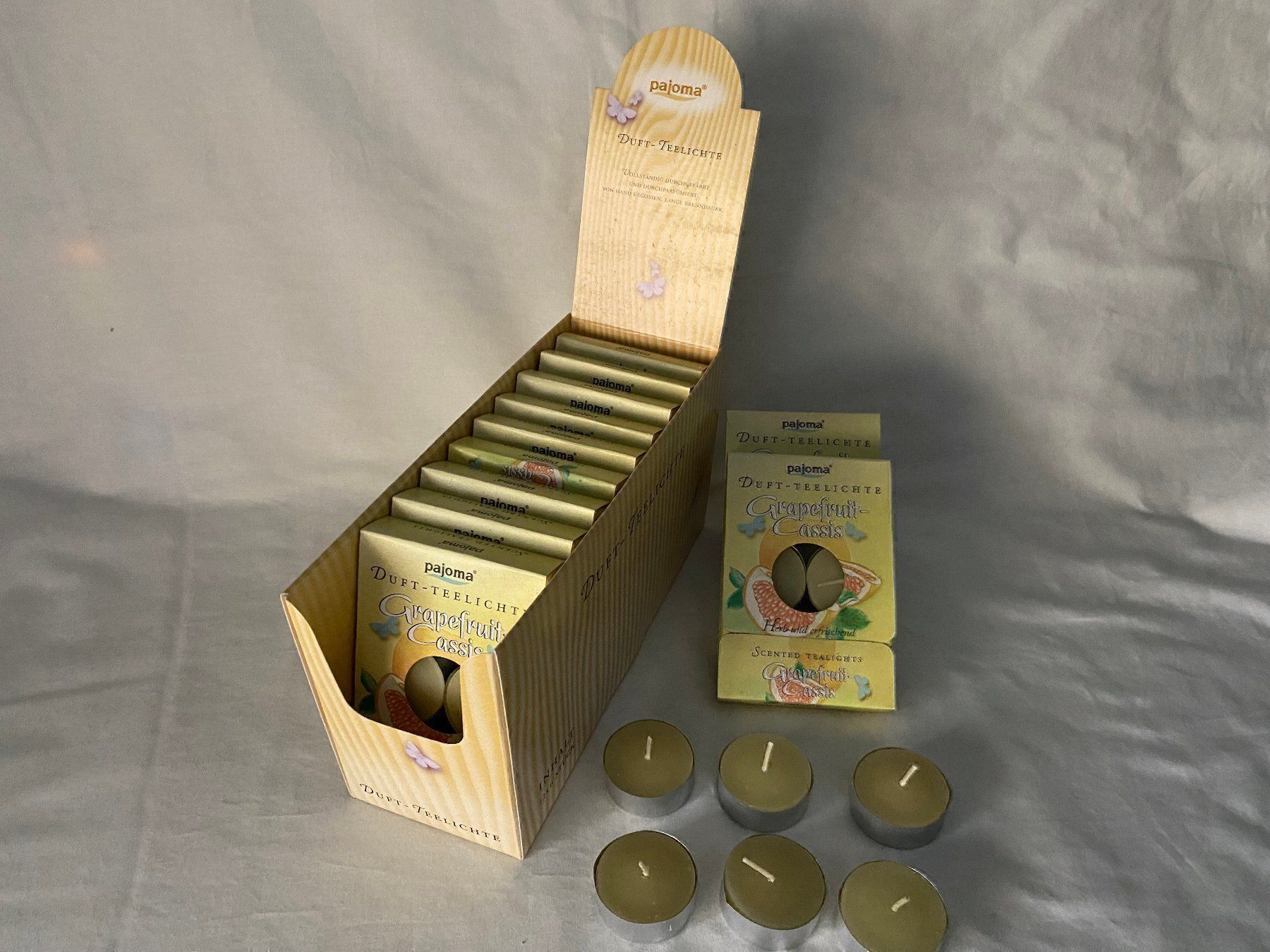 Candele: 72 Pajoma Grapefruit Cassis Teelichter – Nuovo e nell'imballaggio originale da Langwiesen venduto da rtWebshop