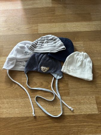 5 Baby Mützen