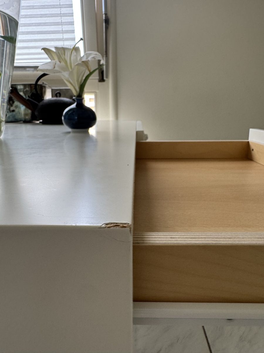 Scrivanie: Italian made white desk / table – Usato da Lugano venduto da ric_ww8j 3