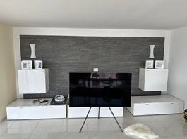 Mehrteiliges Fernsehmöbel