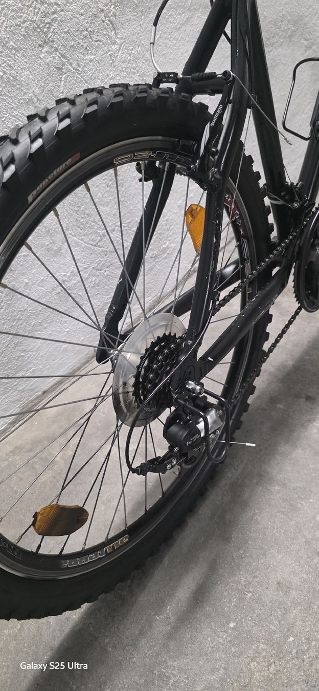 Vélos: Vélo VTT  – D'occasion à Genève par Fida2019 2