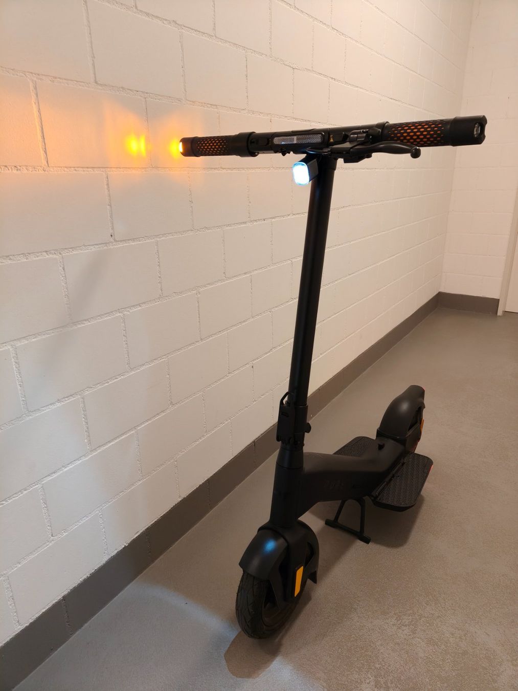 Kickboard: Pure x McLaren Black E-Scooter – Usato da Hallau venduto da Toreador_1897