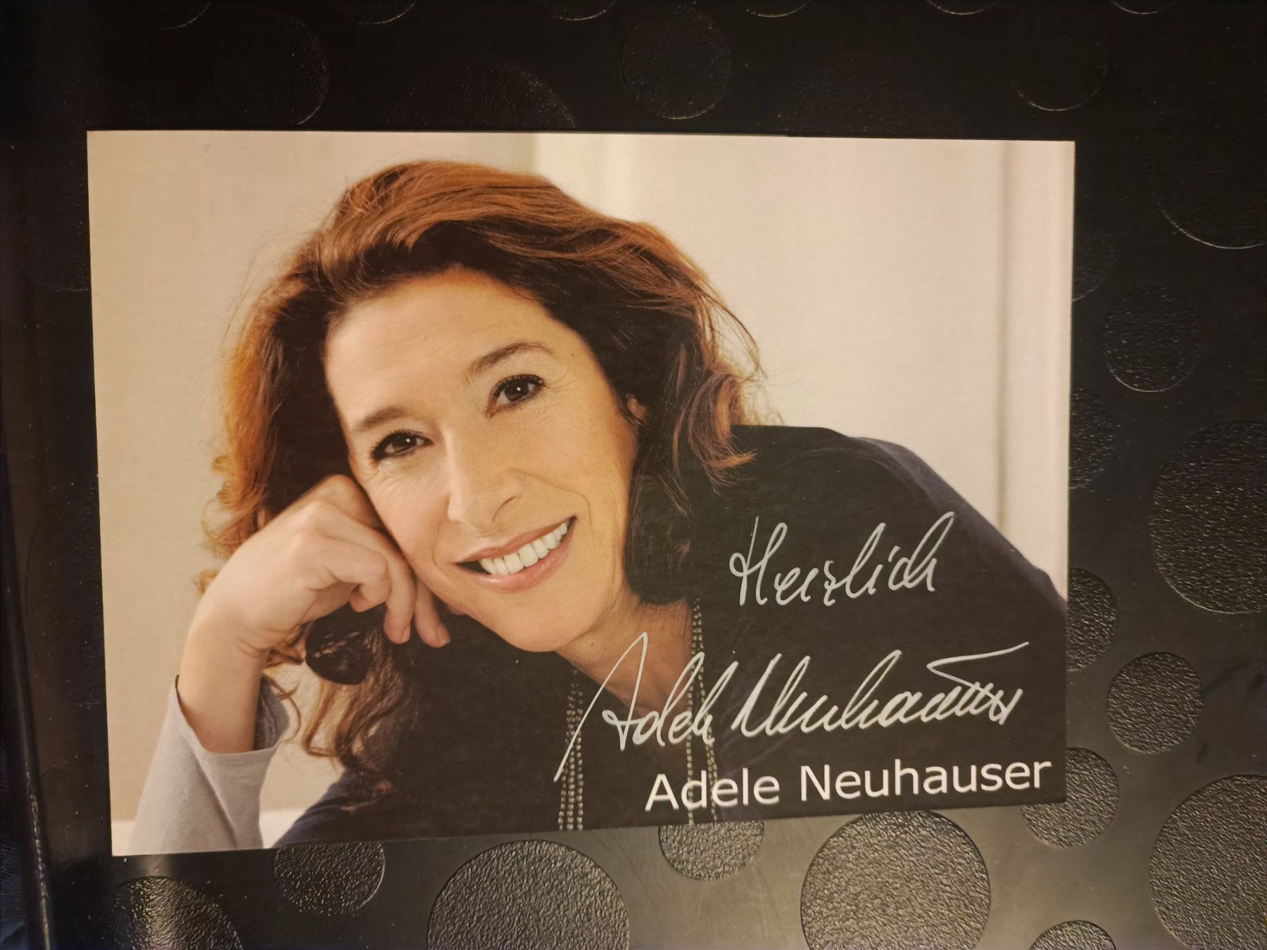 Autographes: Adele Neuhauser - handsigniert - Tatort – D'occasion à Menziken par Artographs
