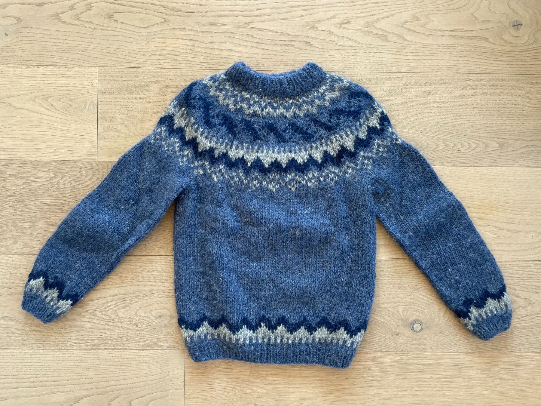 Pullover & Sweatshirts: Original Islandpullover – 100% Wolle Damen Grösse S – Gebraucht aus Oberdiessbach von cdn-dave