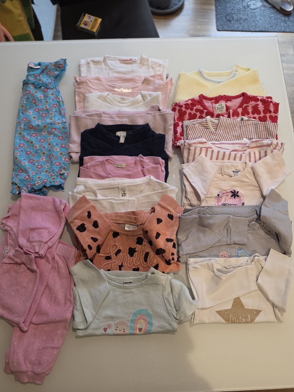 Lotti & Set di vestiti: Mädchen Kleidung Gr 62 – Usato da Diepoldsau venduto da Likily 4