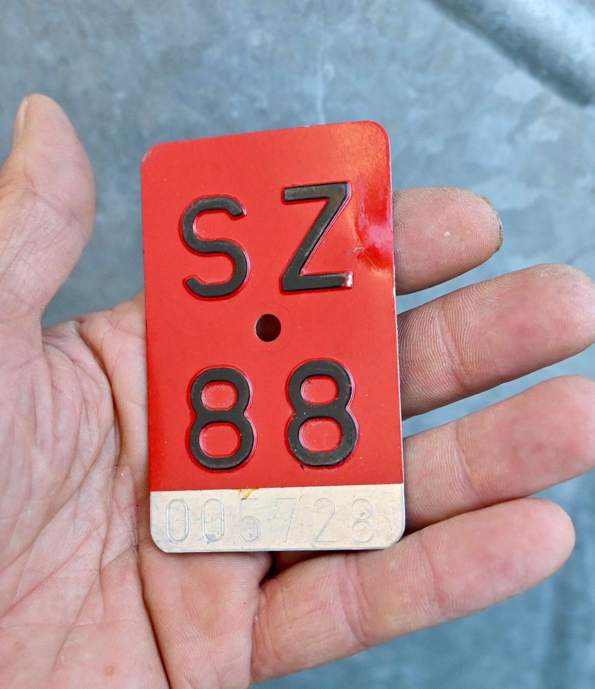 Schilder: Velonummer SZ von 1988 - Schwyz – Gebraucht aus Pfaffhausen von mono_rec 1