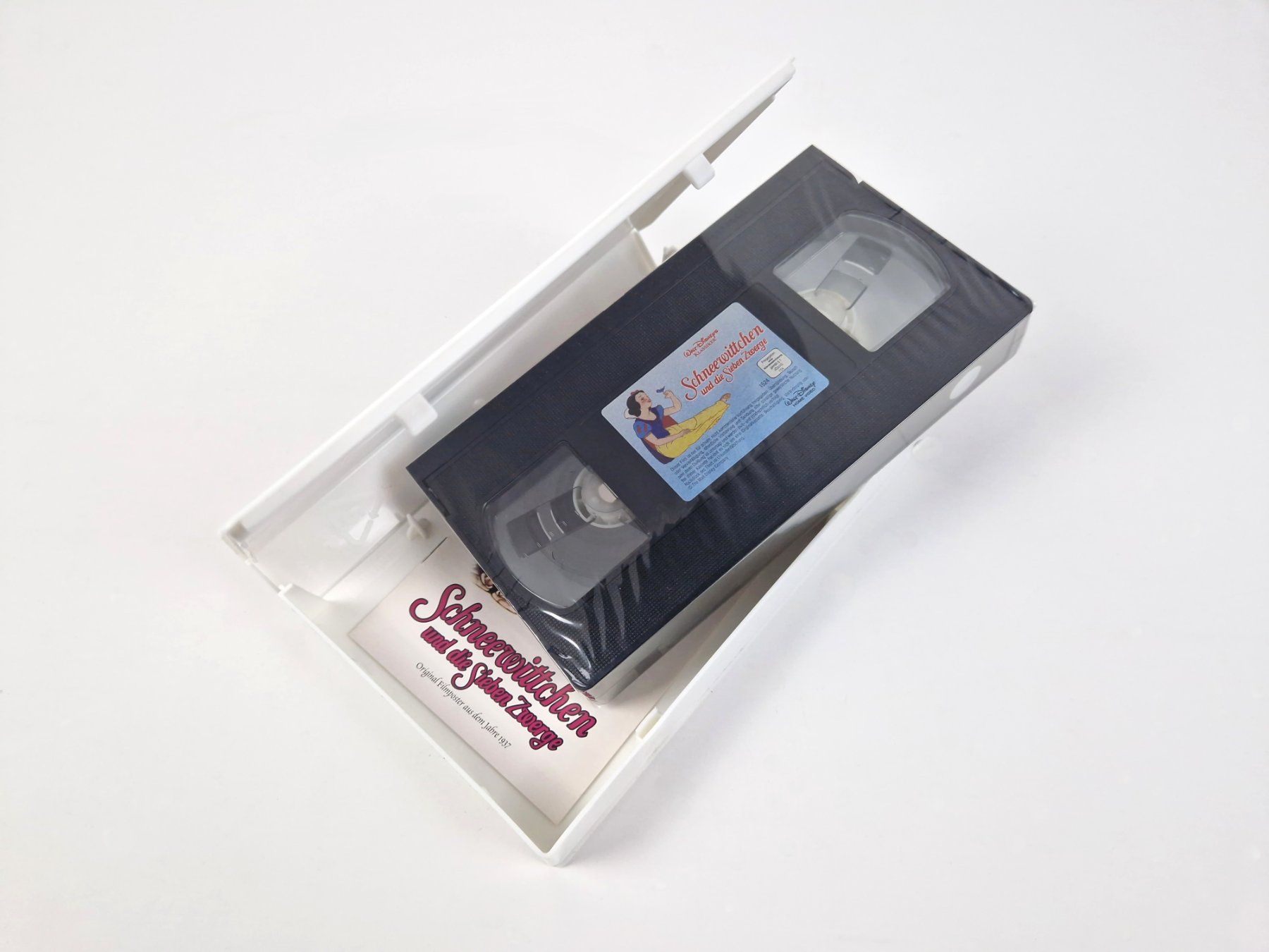Tutti i VHS: VHS Schneewittchen und die Sieben Zwerge – Usato da Basel venduto da Restwert_Basel 3