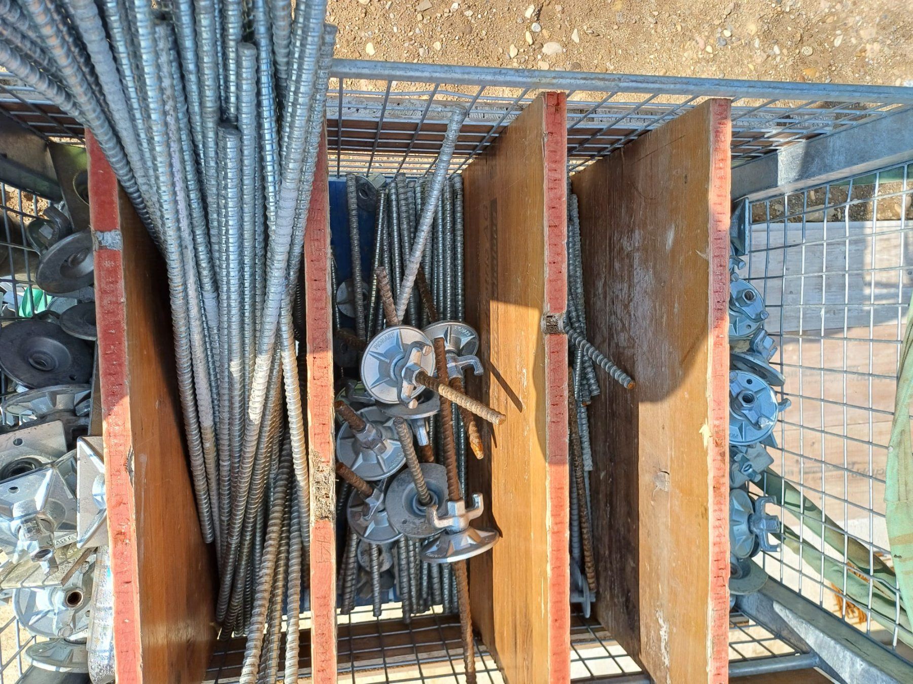 Tutti gli attrezzi: Schalungselemente Betonschalung – Usato da immensee venduto da Thsch1 4