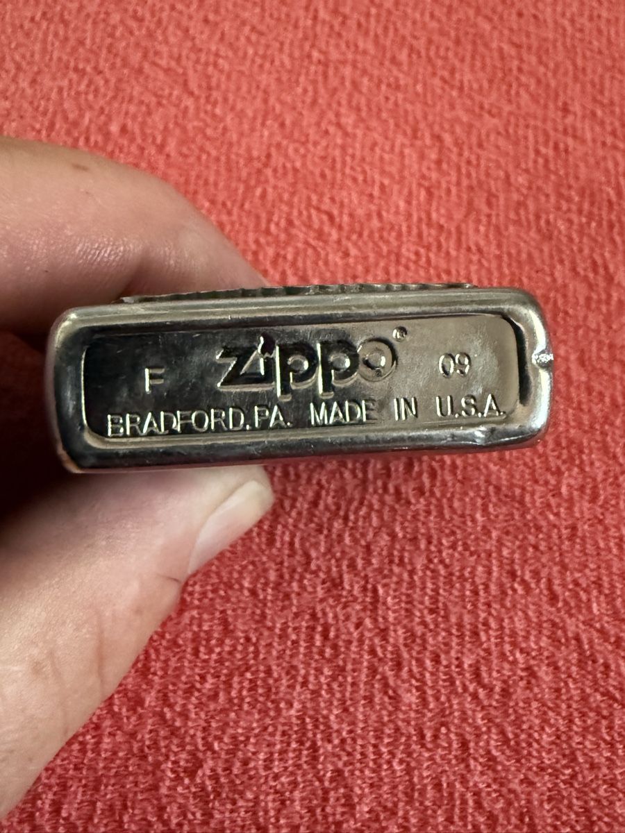 Zippo Briquets: Zippo  – D'occasion à Neyruz FR par dom1964 3