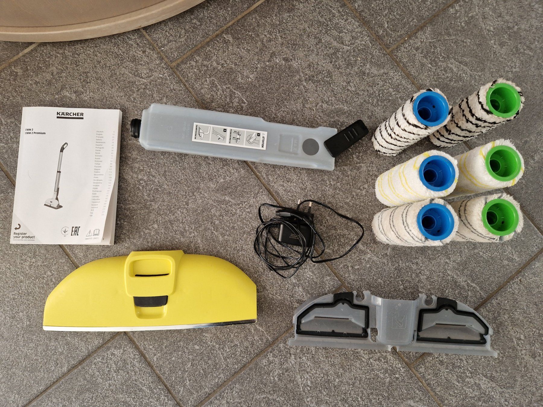 Altro in Apparecchi per la pulizia: KÄRCHER Elektrischer Wischmopp EWM 2 – Usato da Aadorf venduto da Sundg 1