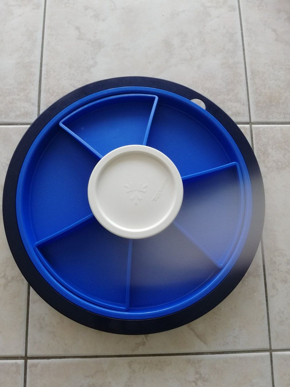 Tupperware Plateaux: Tupperware Preludio Serviertablett – D'occasion à Starrkirch-Wil par Mambostar