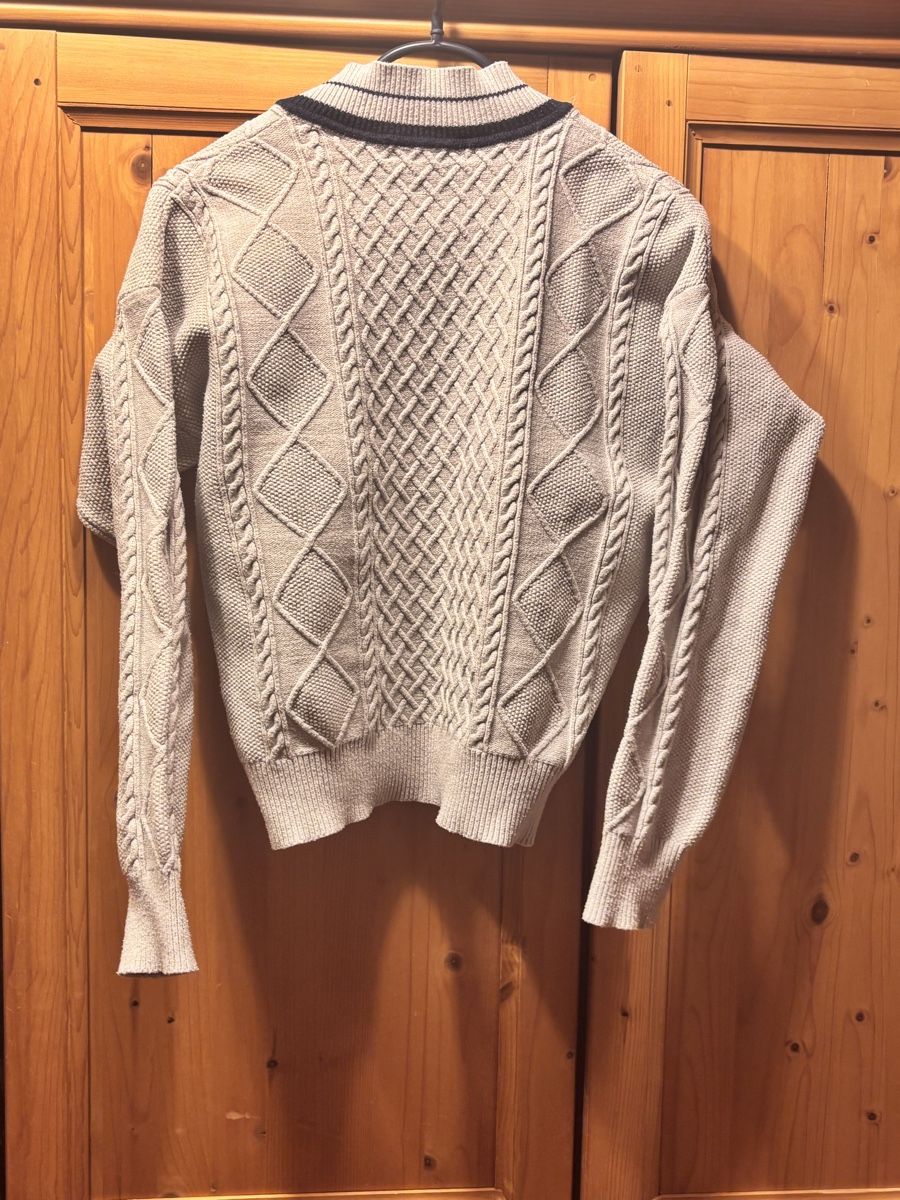 Maglioni & Felpe: Pull beige col V light academia, taille S 36 – Usato da La Chaux-de-Fonds venduto da lea_77ly 1