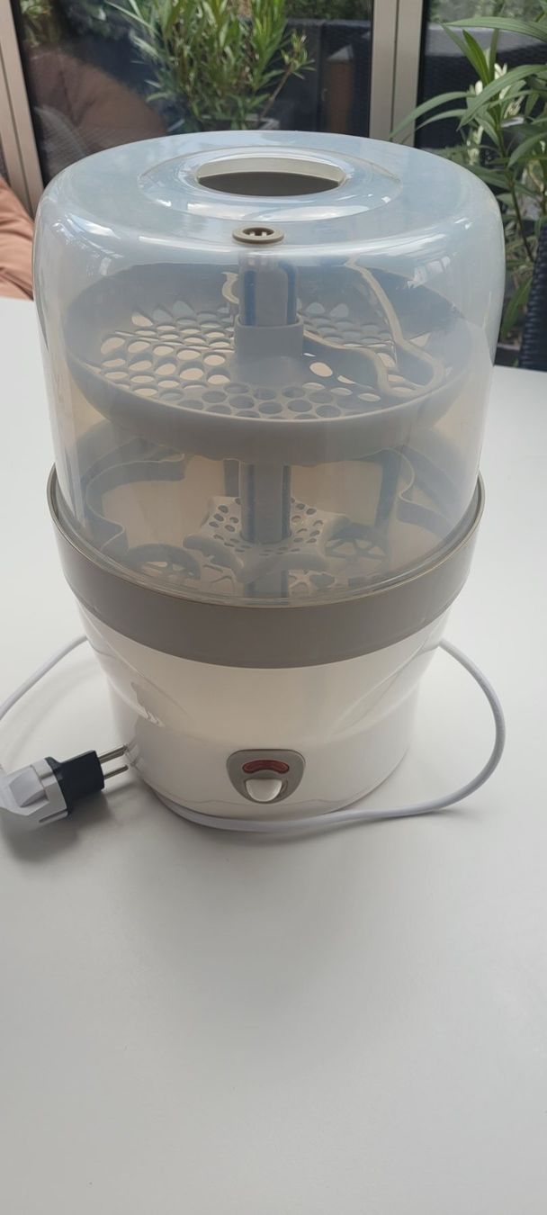 Baby-Mahlzeiten: Babyflaschen Dampfsterilisator elektrisch – Gebraucht aus Dintikon von kaki-7 1