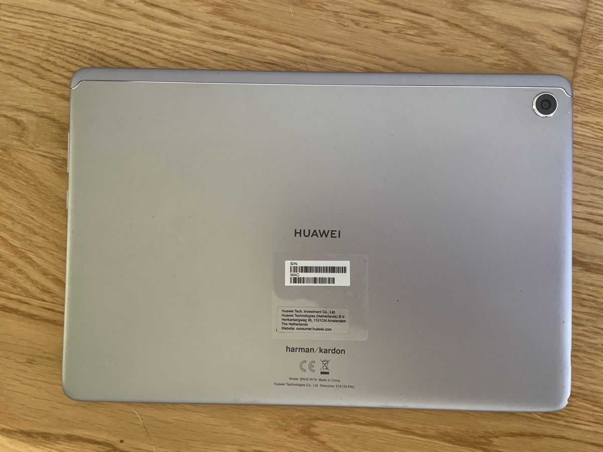 Huawei Tablet PC: HUAWEI Media Pad M5 lite, Silber mit Hülle und Stift – Usato da Luzern venduto da elinapeter