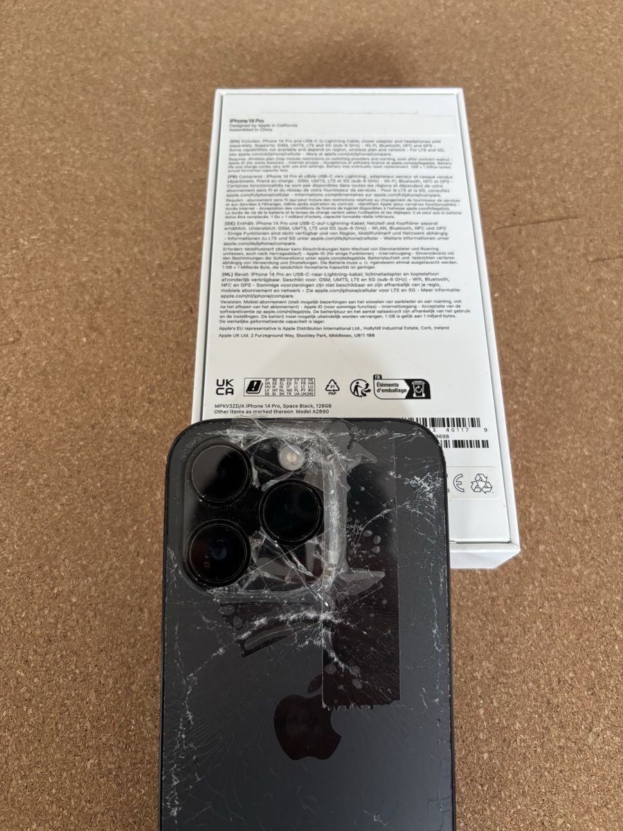 Apple Telefoni cellulari / Smartphones: iPhone 14 Pro / 128Gb / Schwarz – Usato da Huttwil venduto da warpBOY 4