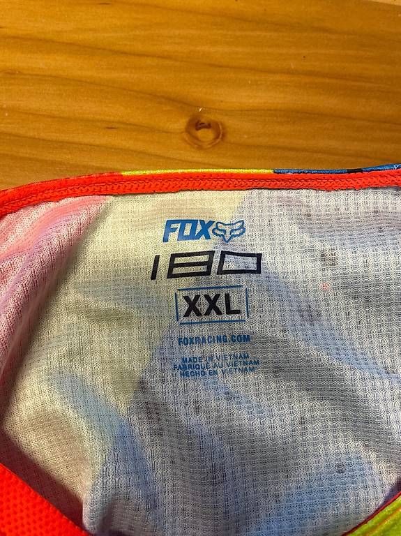 Fox Lotti di vestiti: Vestiti moto FOX – Usato da Cadenazzo venduto da ste_8trn 2