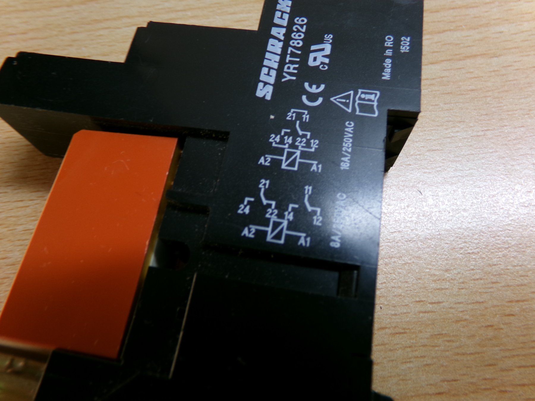 Elektronikbauteile: Relais 24VDC 2 Umschalt Schrack – Gebraucht aus Hombrechtikon von Maloev17 4