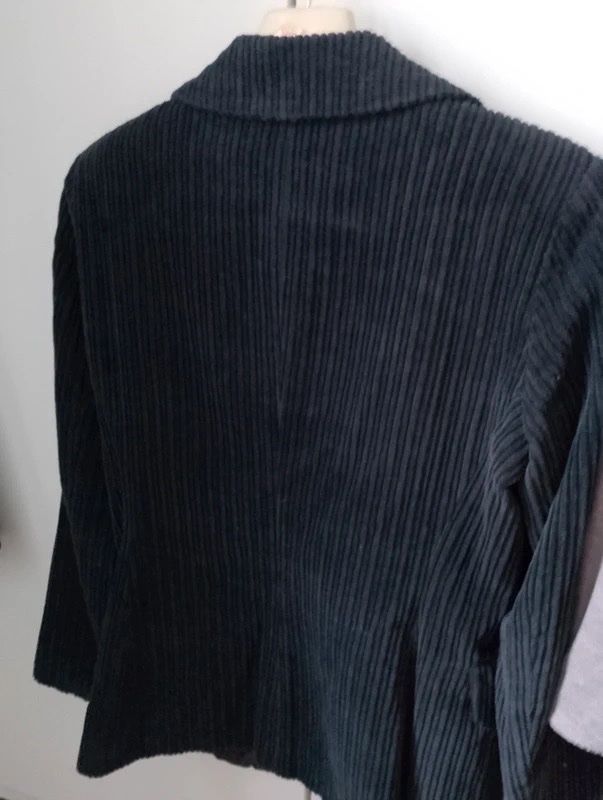 Giacche: Edler Cordblazer, schwarz, Herbst/Winter, Gr. S – Usato da Coldrerio venduto da Theres2004 2