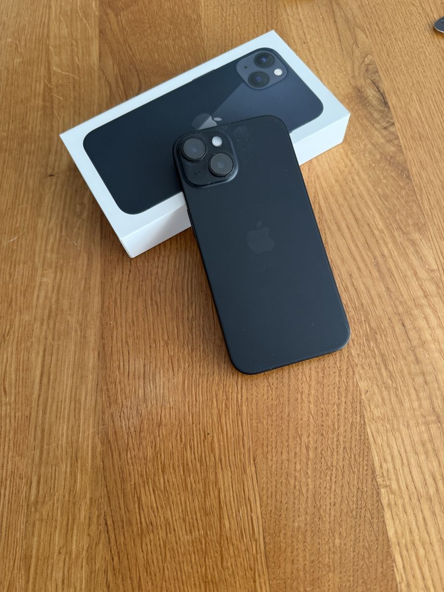 Apple Portables: Iphone 15 128 GB – D'occasion à Hölstein par forbaby 3