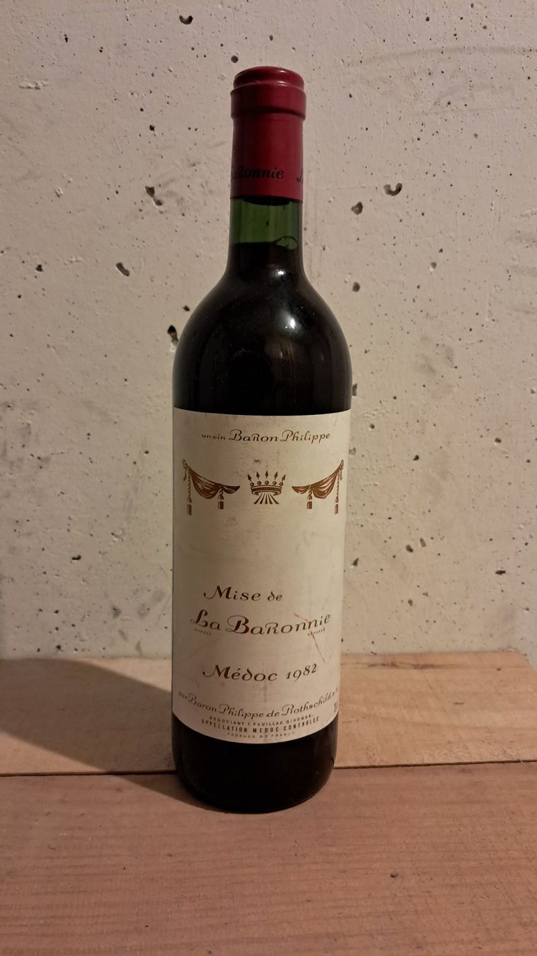 Vino: Rotwein ROTHSCHILD 1982 – Nuovo e nell'imballaggio originale da Lufingen venduto da E-Auktion