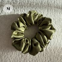 14# olive green 100% Mulberry Silk Scrunchie Size M - NEW