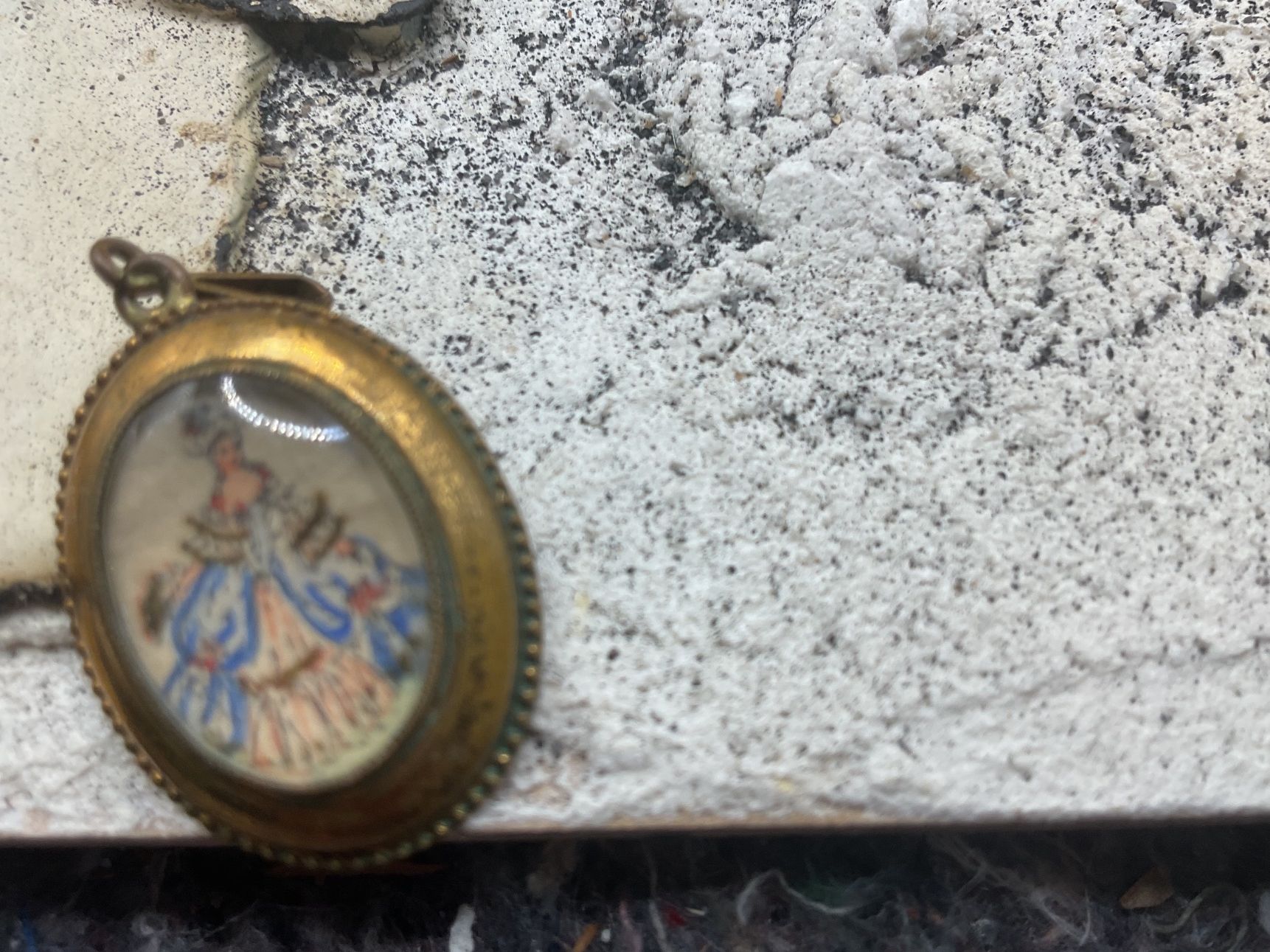 Ciondoli: Antiker Anhänger TLM mit Handmalerei – Usato da Luzern venduto da S.Kern01 3