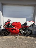 Ducati 996 Biposto in rot und in sehr gutem Zustand