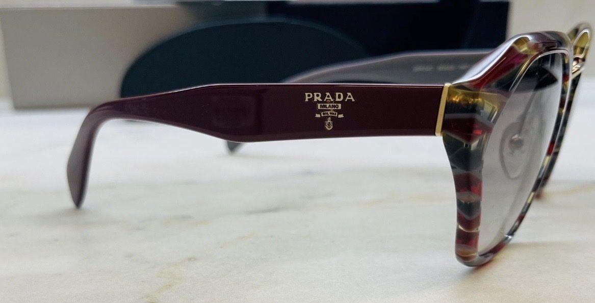 Prada Occhiali & Lenti: Lunettes de soleil Prada – Usato da Biel/Bienne venduto da Irideca 5