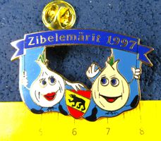 ZIBELEMÄRIT 1997 BERN PIN ENAMEL CUTOUT GOLDIG LIMITIERT