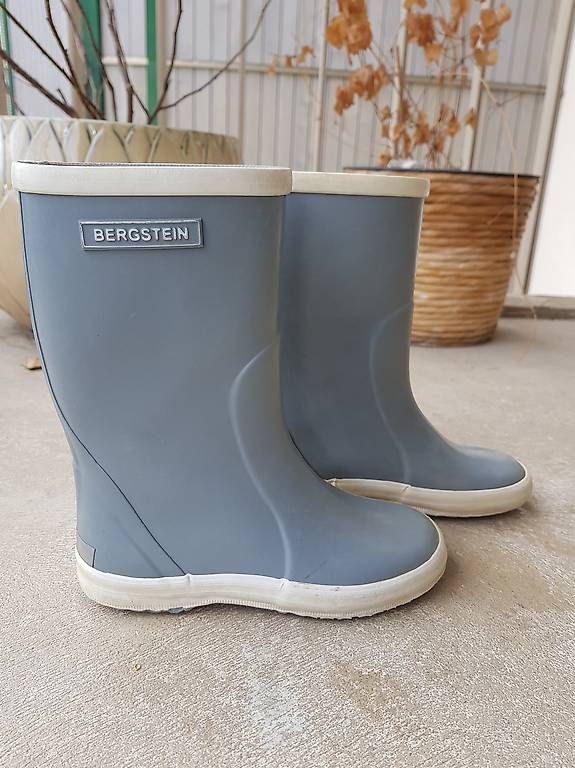 Scarpe per ragazzi: Bottes de pluie Bergstein Taille 28 – Usato da Lausanne venduto da Damien_Lausanne
