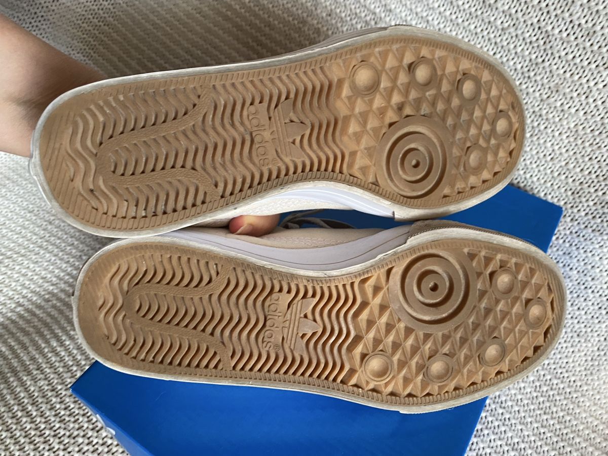 Adidas Scarpe da uomo: Adidas Continental 40 Beige en toile – Usato da Geneve venduto da Monthoux13 4