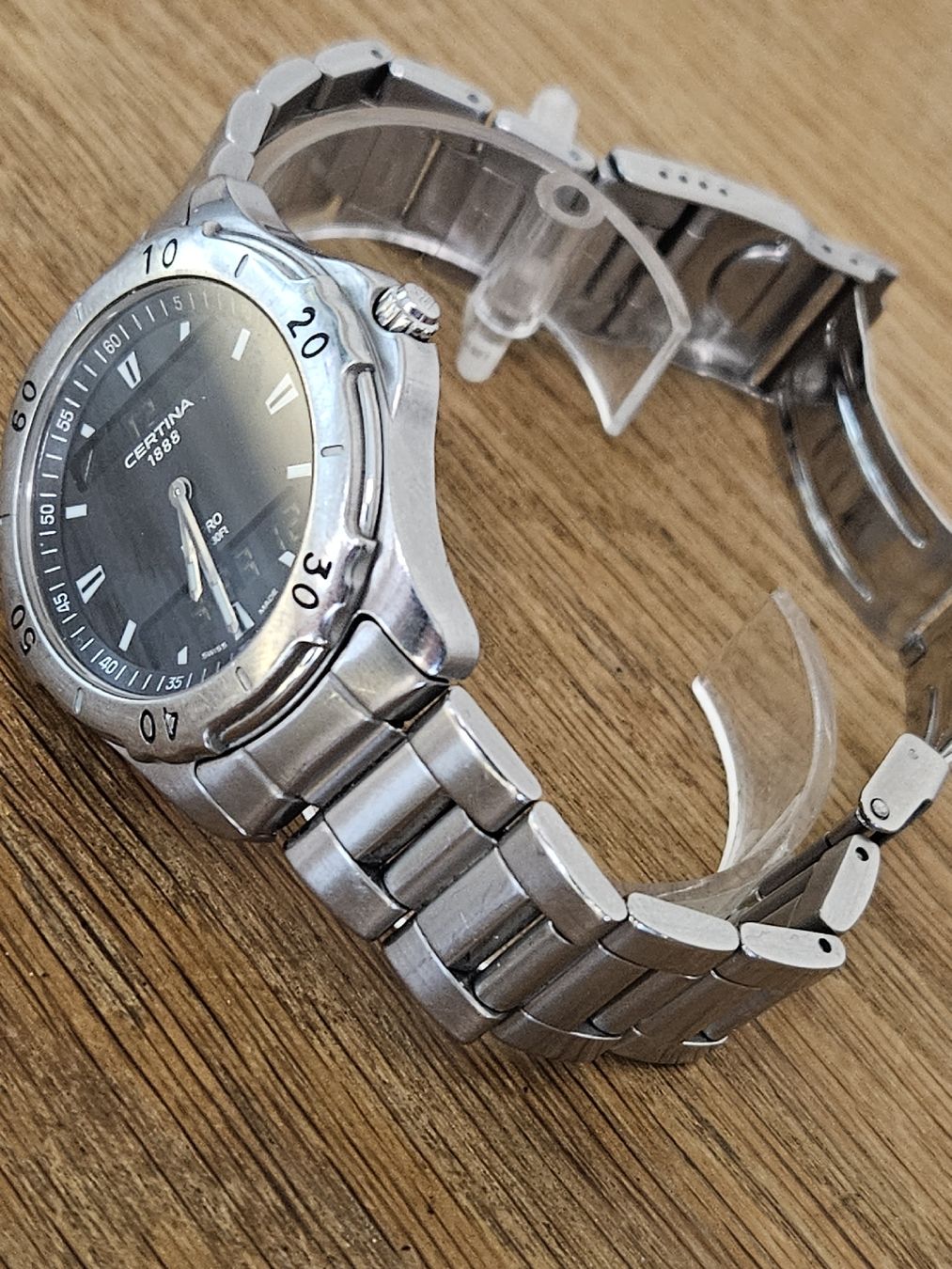 Certina Montres: Certina DS PRO Analogic-Digital Multifunction Herrenuhr 40mm – D'occasion à Flamatt par pie_f9zm 9