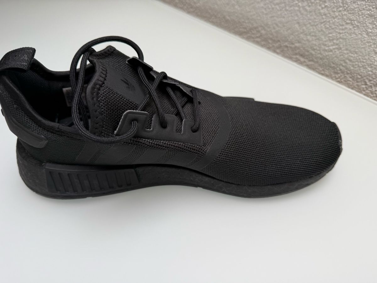 Scarpe da uomo: 3 Sneakers (neuwertig) – Nuovo (secondo la descrizione) da Jegenstorf venduto da mammut02 3