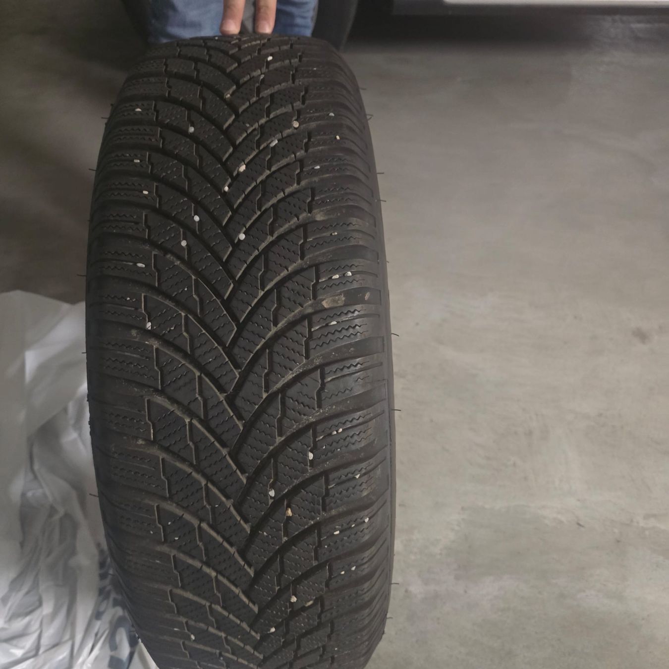 Firestone Pneumatici & Ruote complete: Dacia Duster Winterreifen Firestone – Usato da Bülach venduto da mas_jbb5 6