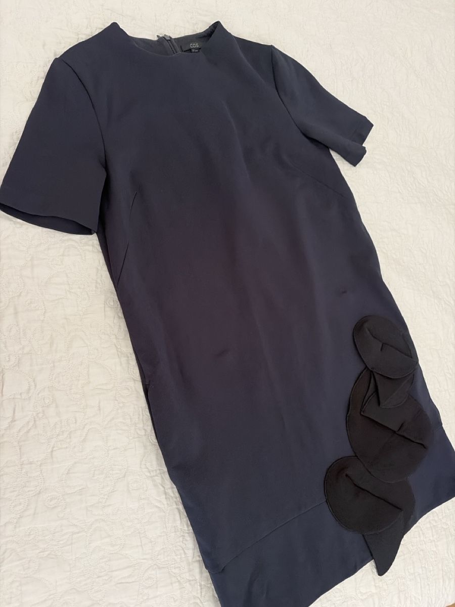 Cos Robes: Cos Dress – Neuf (Voir description) à Wallisellen par Chatswood_8hwh 2