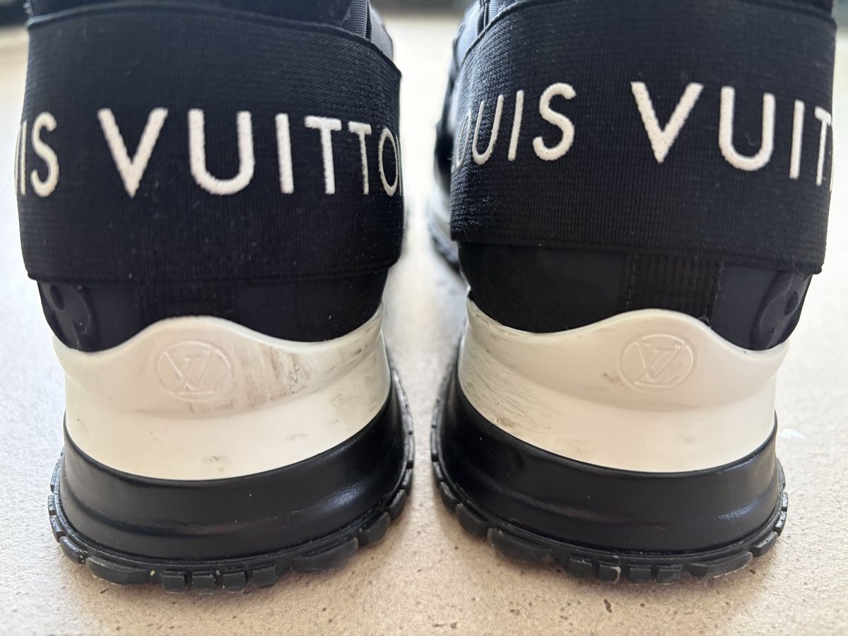 Louis Vuitton Scarpe da donna: Louis Vuitton Run Away Monogram sneakers – Nuovo (secondo la descrizione) da Cologny venduto da sab_xh7v 6