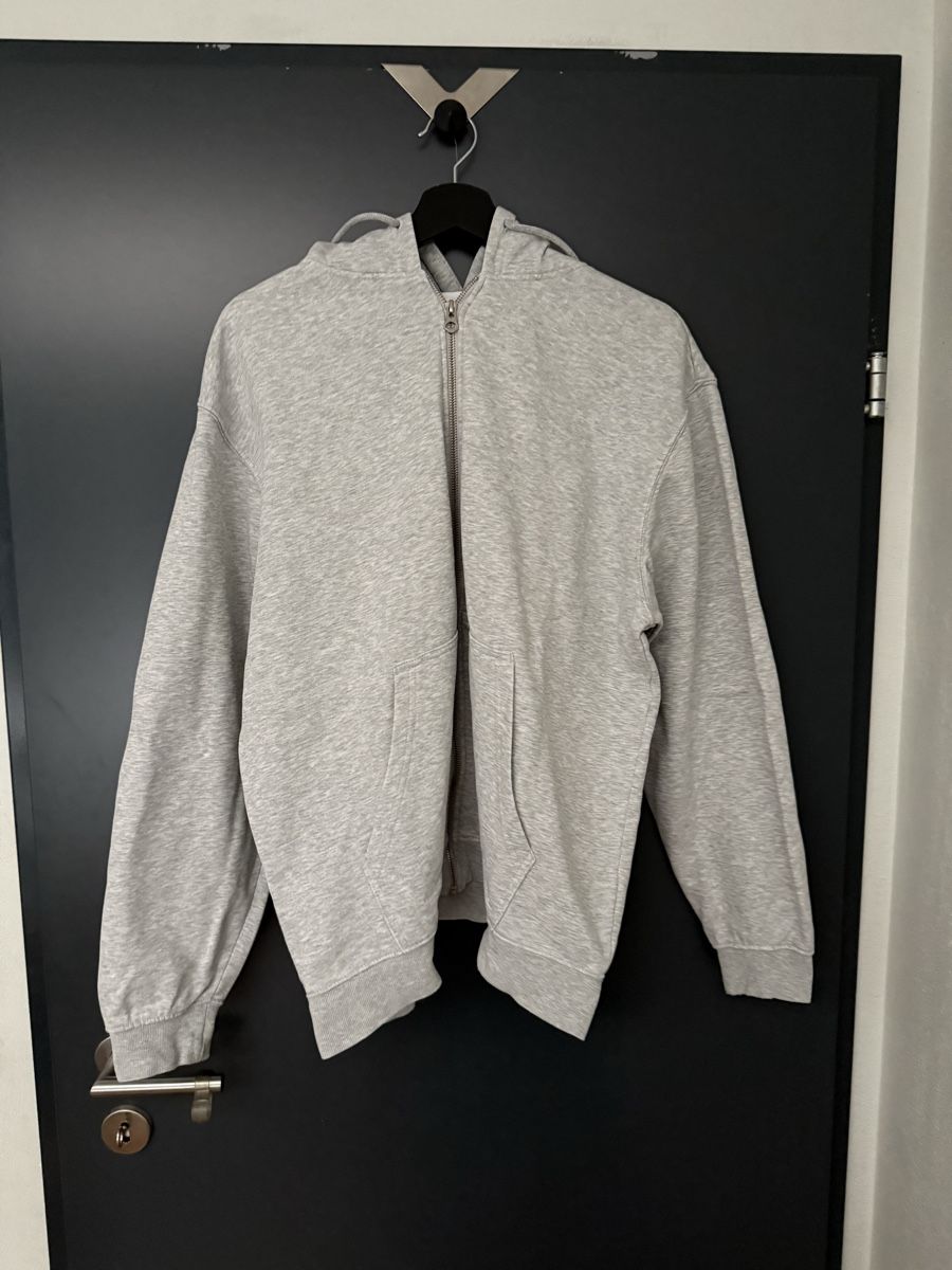Weekday Giacche: Weekday Zipper – Usato da Altstätten SG venduto da noa_cg9g