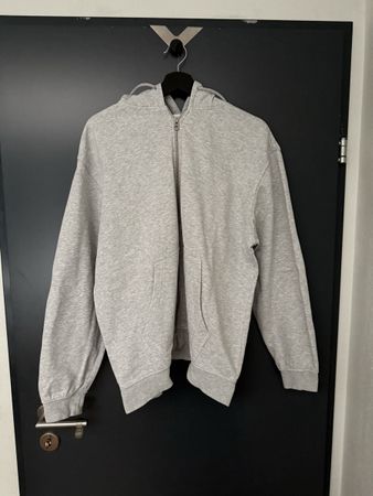 Weekday Zipper