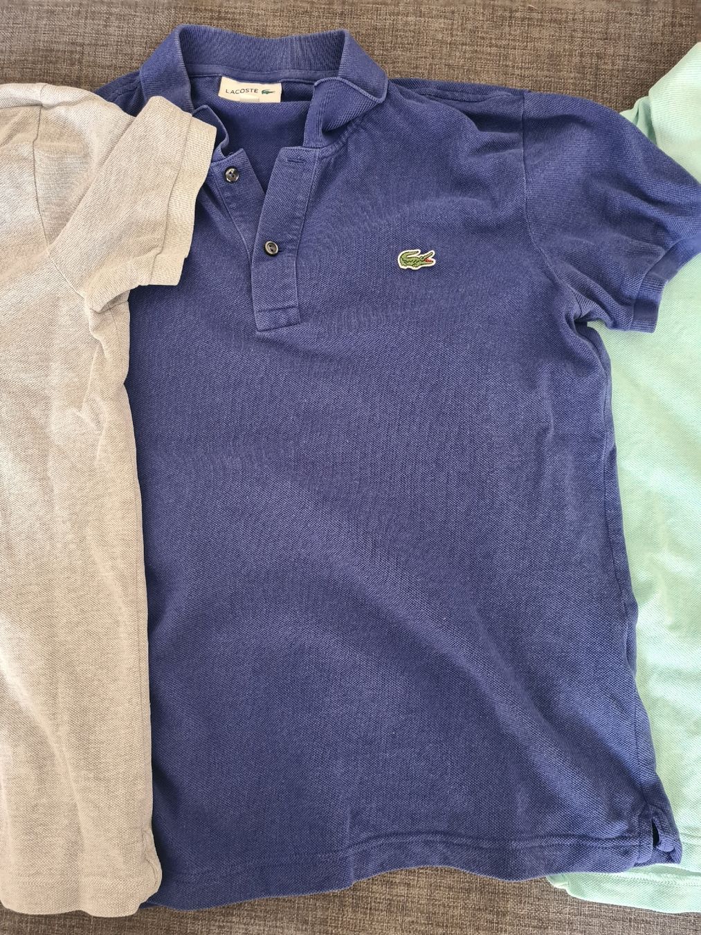 Lacoste Magliette Polo: Lacoste Poloshirts 3x – Usato da Bonaduz venduto da andrin84 3
