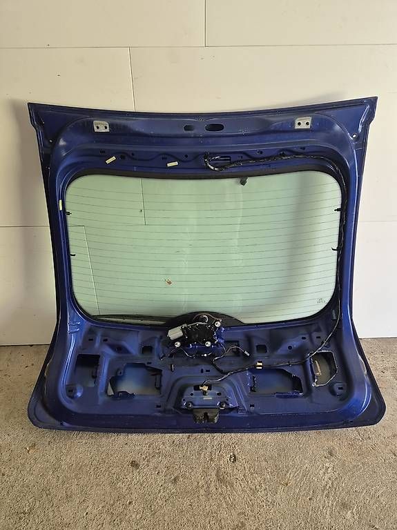 Ford Tutti pezzi di ricambio auto: Ford focus 2.5 turbo st mk2  heckdeckel – Usato da Buttisholz venduto da lua_mgr8