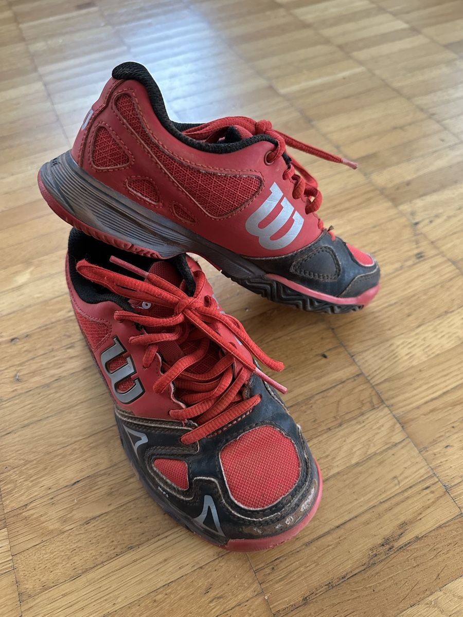 Schuhe für Jungen: Wilson Tennisschuh Kinder Gr.31,5 – Gebraucht aus Wettingen von chatzegras 2