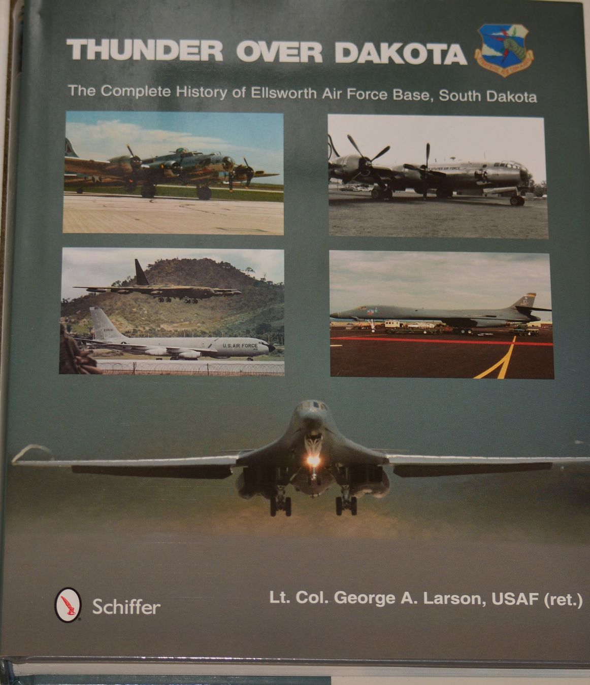 Livres: Thunder over Dakota – Neuf (Voir description) à Basel par Dogana