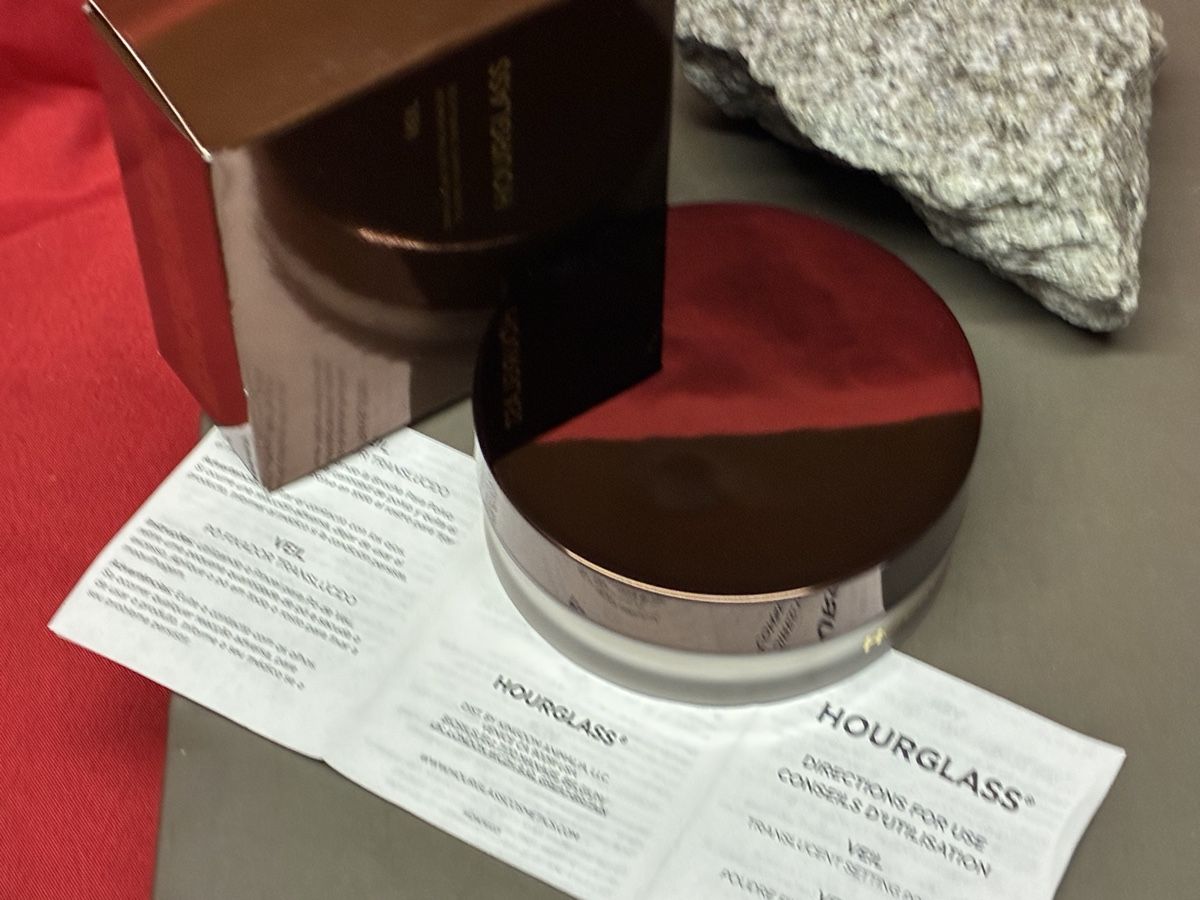 Hourglass Make-up: Hourglass Veil Setting Powder translucent neu – Nuovo e nell'imballaggio originale da Niederglatt ZH venduto da karinso 6