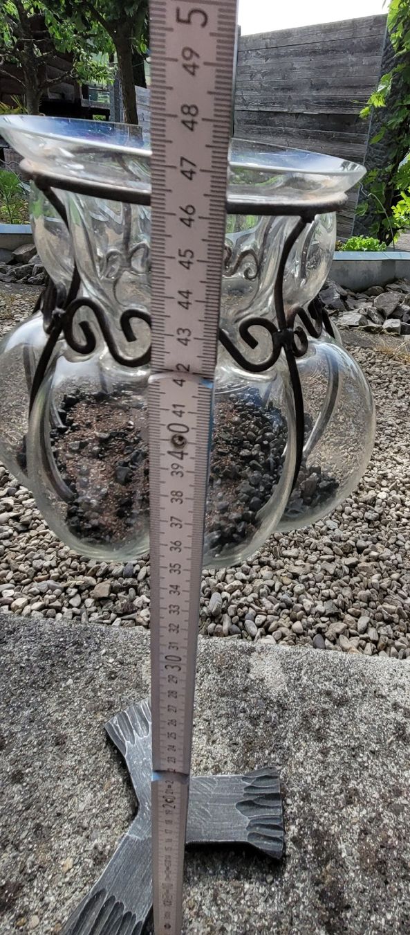 Portacandele: alter, eiserner Kerzenständer/ Windlicht mit Glas – Usato da Grosshöchstetten venduto da Dirue 2