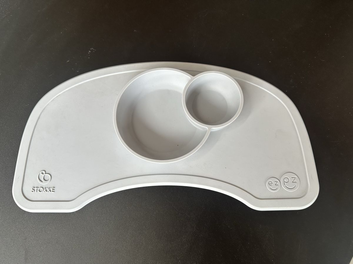 Stokke Teller: Stokke ezpz Teller grau – Neu (gemäss Beschreibung) aus Schweizersholz von and_r5gv